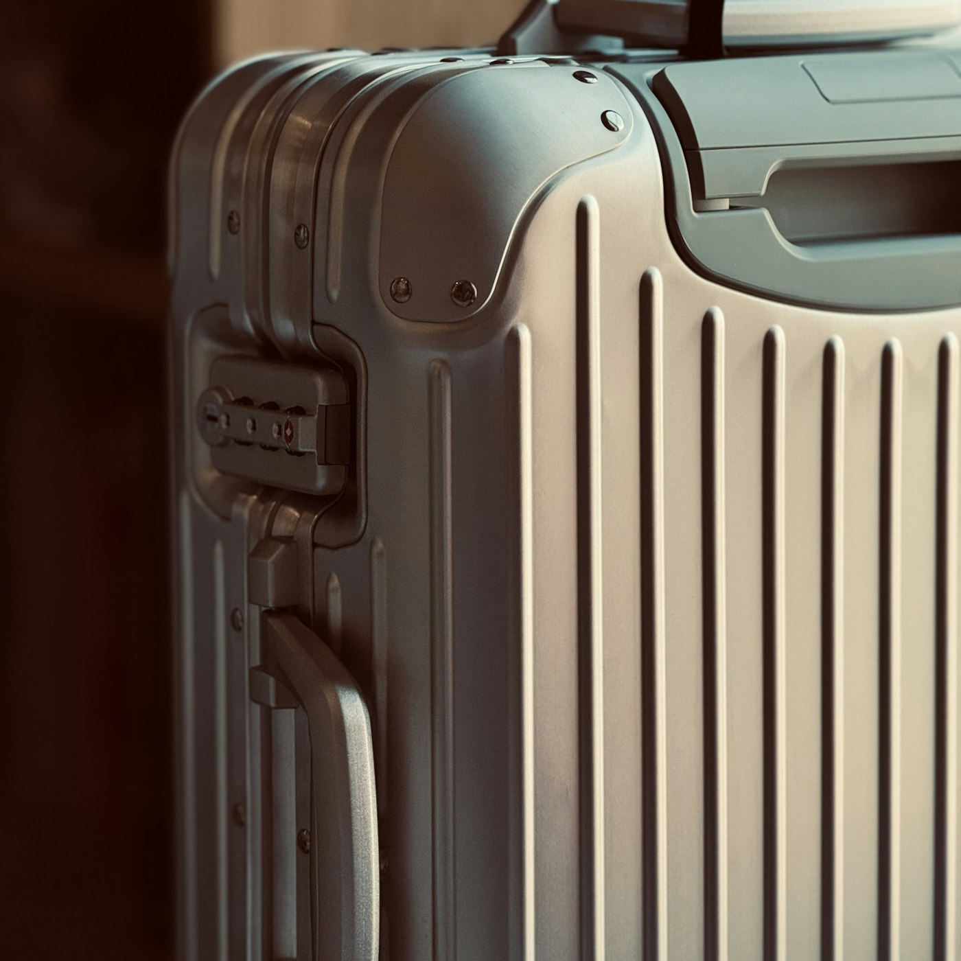 Cabin Spinner Suitcase