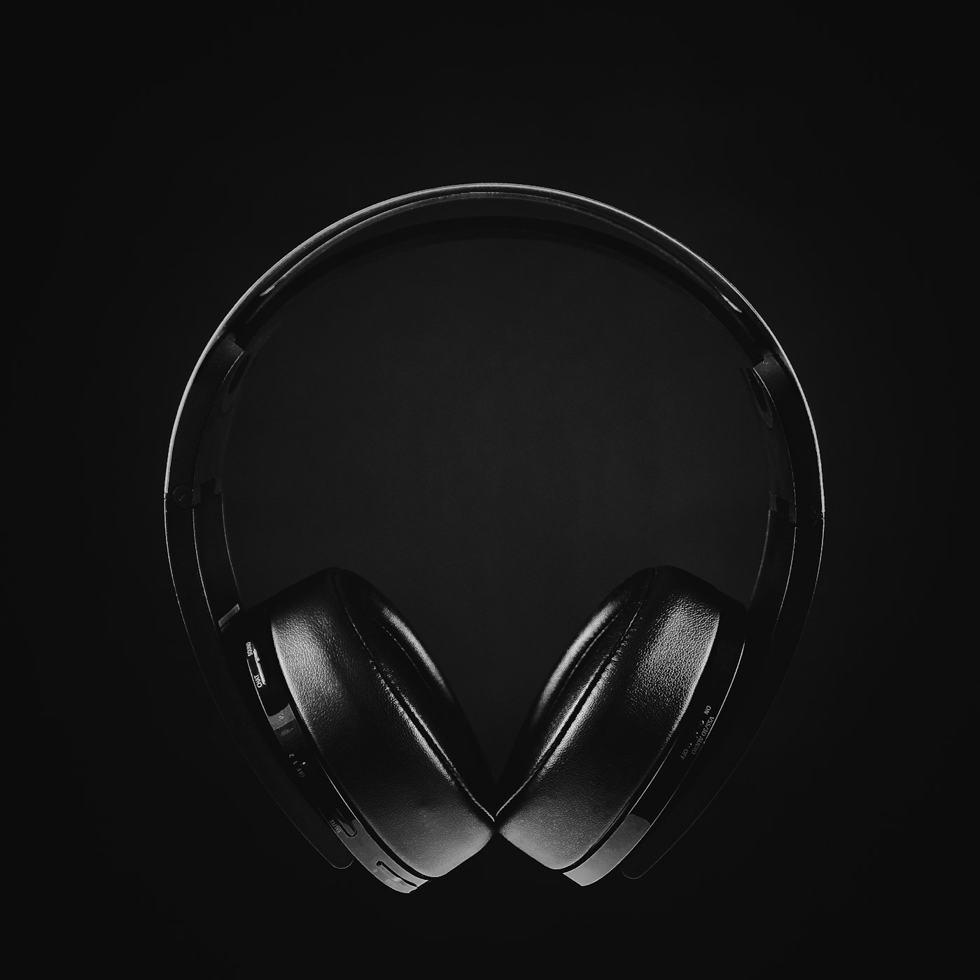 Noise Cancelling Headphones